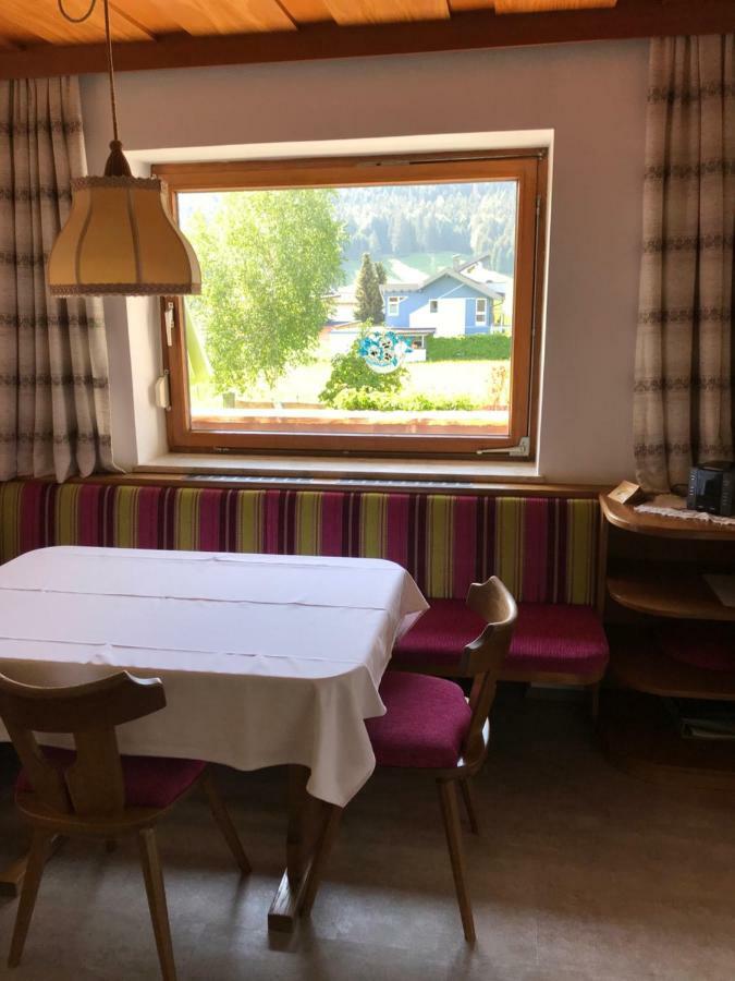 Ferienwohnungen Kathrein Reutte Exteriör bild